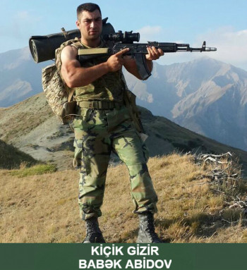 Kiçik gizir Babək Vəfadar oğlu Abidov
