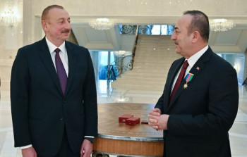 İlham Əliyev Türkiyənin Xarici İşlər nazirinin başçılıq etdiyi nümayəndə heyətini qəbul edib - FOTO