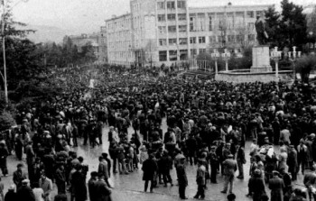 Sumqayıt hadisələrindən 32 il ötür