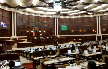 Milli Məclis bu məsələləri müzakirə üçün toplaşır