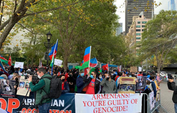 BMT-nin qarşısında Gəncə terroruna etiraz aksiyası - FOTO