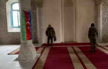 Əsgərlərimiz Şuşa məscidində namaz qılır - VİDEO