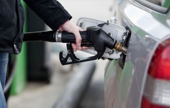 Azərbaycanda benzinin qiyməti QALDIRILDI