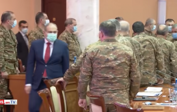 Paşinyan generallarla görüşdü - VİDEO