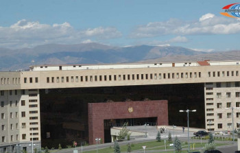 Ermənistanın Baş Qərargah rəisinin biabırçı QAÇIŞI