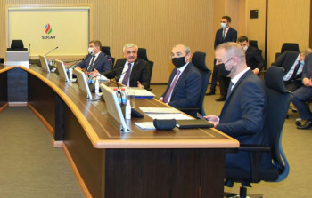 Rövnəq Abdullayev maliyyə nəticələrini Mikayıl Cabbarova təqdim etdi - FOTOLAR