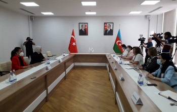 Şuşaya Azərbaycan bayrağı sancılarkən sevincdən ağladıq - Ayşe Keşir